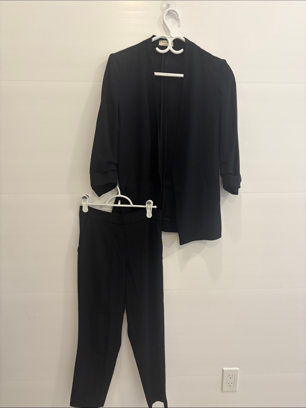 Babaton Classic Black Women's Blazer & Pant Set
